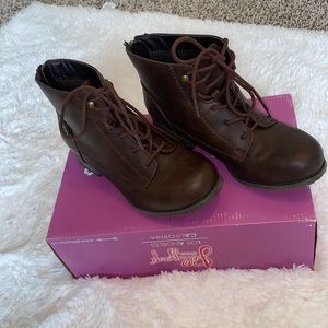 New Jellypop booties size 6 1/2